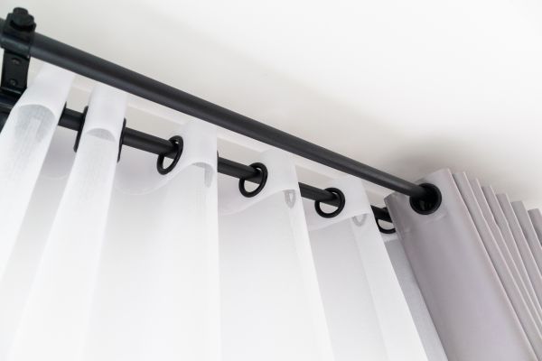 Hanging Curtains Service